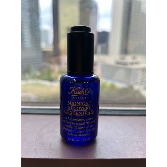 Kiehl’s Midnight Recovery Concentrate Moisturizing Face Oil Serum - Picture 1 of 3